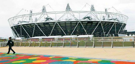 Lessons from Beijing have greatly helped London in its preparations for the Olympic Games this summer, the head of the London 2012 organizing committee told China Daily. London taps into Beijing blueprint