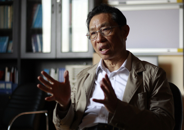 ZOU ZHONGPIN / CHINA DAILY Recalling the past, looking to the future