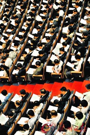 王榮:深圳要以殺出一條血路的勇氣走出一條新路