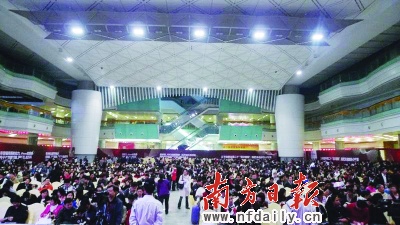 深圳再現(xiàn)搶房盛況 樓價(jià)還漲首付或提至五成