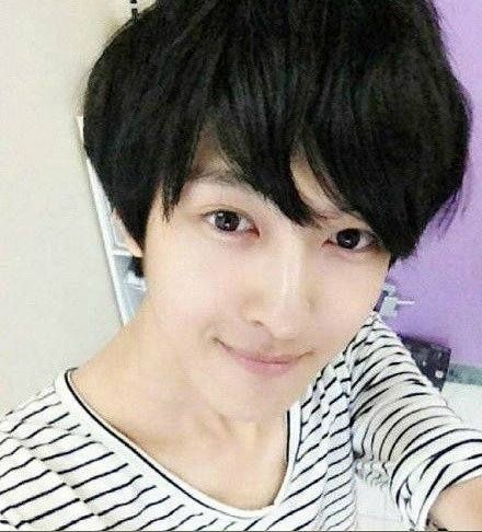 丹東男孩因美貌走紅韓國(guó)　盤點(diǎn)嬌媚的花樣美男