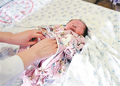 最美奧運(yùn)火炬手金晶28日在上海順利產(chǎn)子