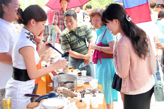 天津大學(xué)舉辦第六屆“國際文化節(jié)”暨2013國際暑期學(xué)校啟動儀式