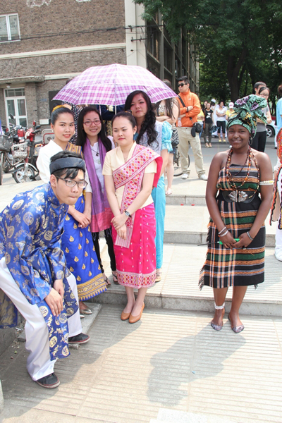 天津大學(xué)舉辦第六屆“國際文化節(jié)”暨2013國際暑期學(xué)校啟動儀式