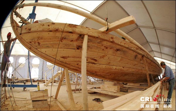 仿古希臘傳說中的“艾果號”船即將啟航