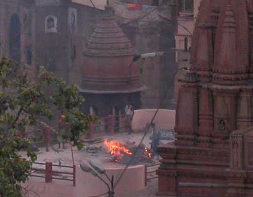 行走天下之印度:第一次看到焚燒死人全過(guò)程