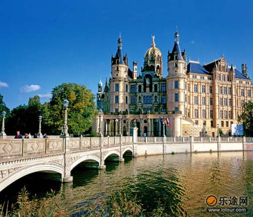 什未林:倒映在水中的珍珠(圖集)