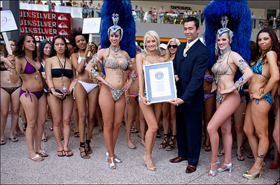 為吸引游客 拉斯維加斯舉辦世界上最大比基尼派對