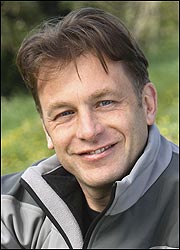 BBC主持人口出狂言:讓熊貓自行滅絕