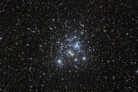 NASA天文望遠(yuǎn)鏡拍到炫美“寶盒星團(tuán)”