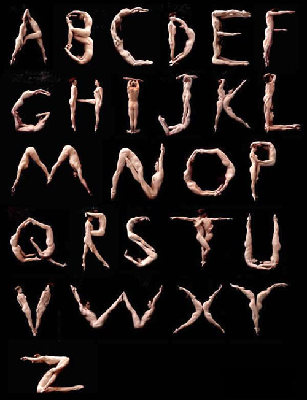 表達(dá)無(wú)聲 創(chuàng)意無(wú)限——精彩人體字母秀