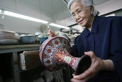 收藏界瞄準(zhǔn)景泰藍(lán)、琺瑯