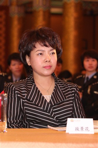 知女健康行攜專家團隊為女警解難題