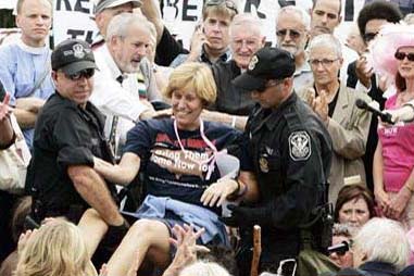 頑強的反戰(zhàn)母親：希恩