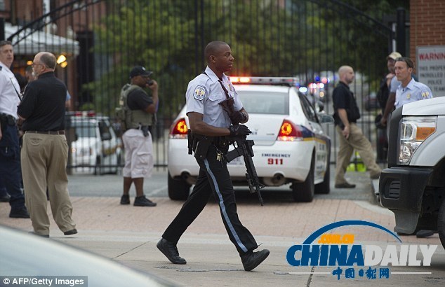 美國華盛頓海軍工廠發(fā)生槍擊案 10多人死傷兩嫌犯在逃