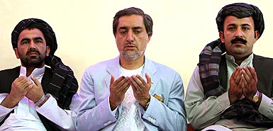 阿富汗部落長老稱大選舞弊 要求卡爾扎伊下臺(tái)