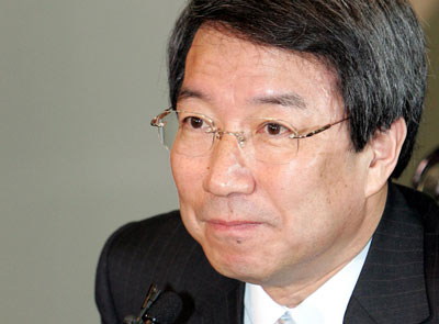 李明博改組政府6部門 提名鄭云燦擔(dān)任韓國總理