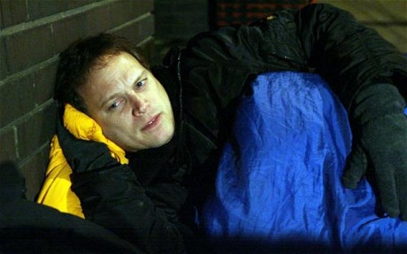 “騙補(bǔ)門”后津貼大減 英“差錢”議員辦公室過夜