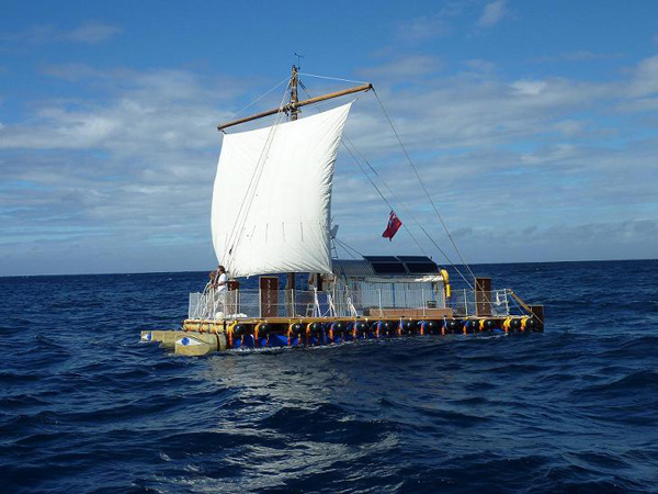 4位英國(guó)老人乘筏橫渡大西洋 年齡最長(zhǎng)者85歲