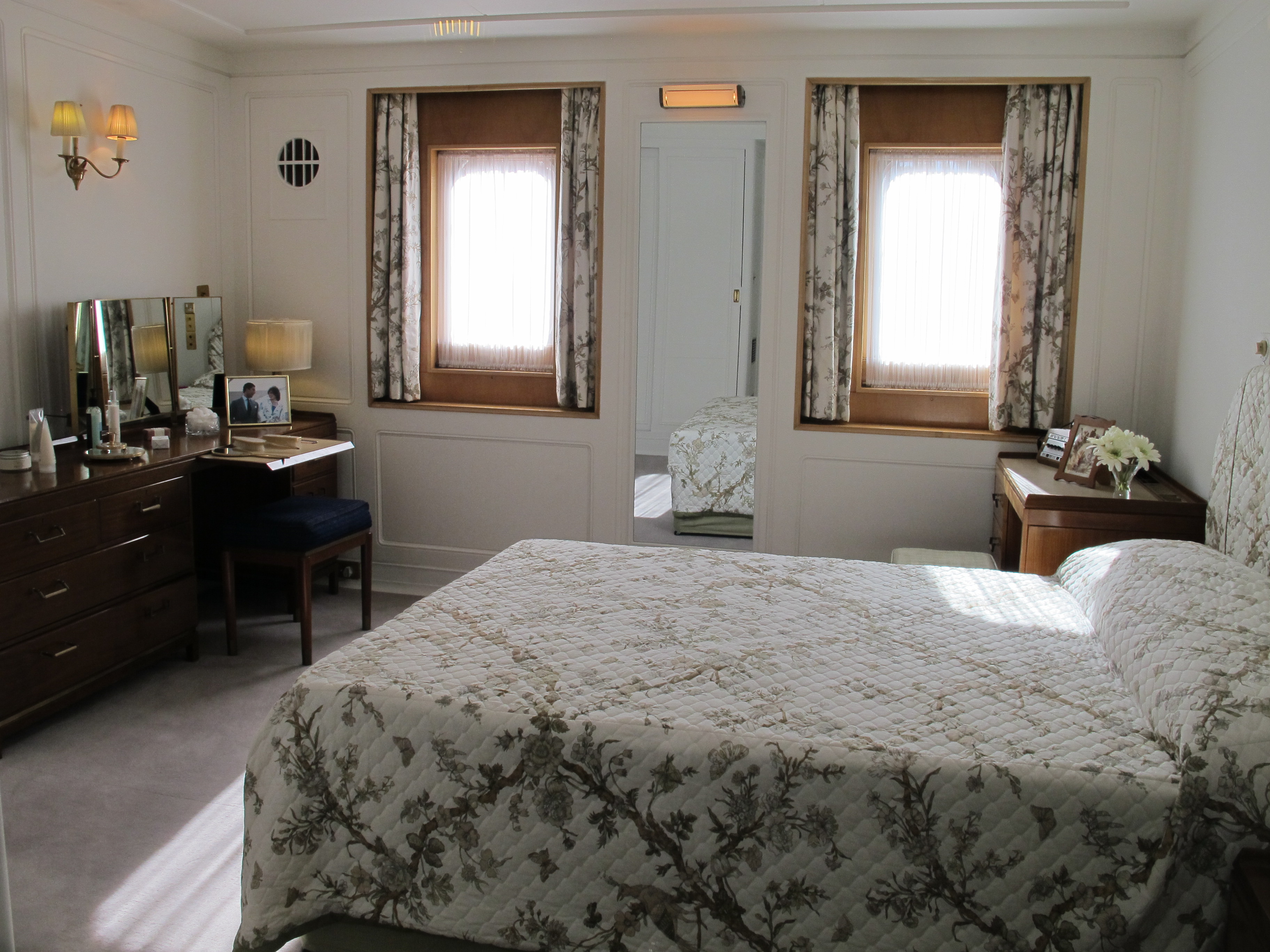 獨(dú)家:戴安娜蜜月地實(shí)拍 威廉凱特蜜月地點(diǎn)大猜想