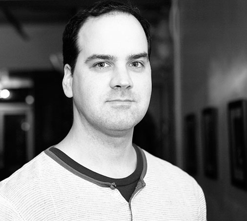 盲人新福音 美發(fā)明家造“會(huì)探路”的超聲波手套