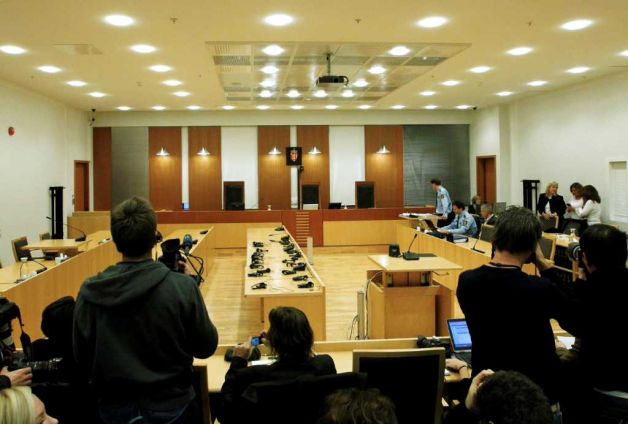 挪威爆炸和槍擊案聽證會首次公開 兇手試圖演講被法官掐斷