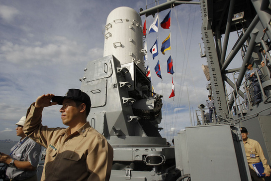 絕不再受欺辱！臺(tái)灣艦機(jī)群對(duì)菲高調(diào)軍演