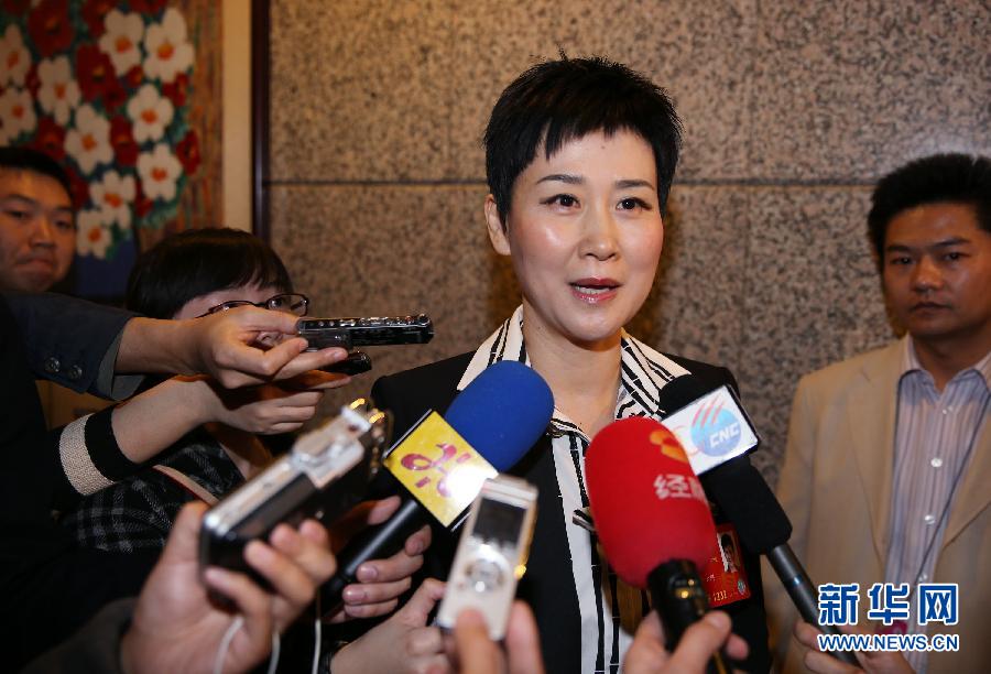 兩會(huì)上的鏗鏘玫瑰