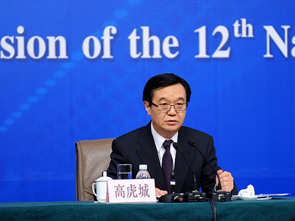 高虎城:2013年消費(fèi)對(duì)經(jīng)濟(jì)增長(zhǎng)貢獻(xiàn)率達(dá)50%