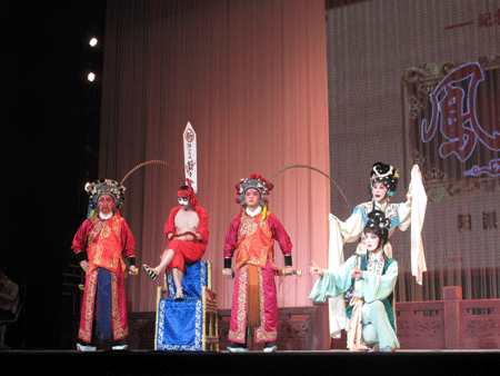 系列活動(dòng)紀(jì)念川劇大師陽友鶴