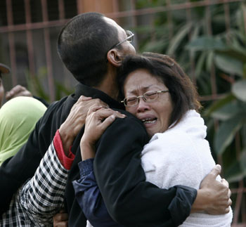 印尼強震死者人數(shù)上升至57人 2萬多幢建筑受損