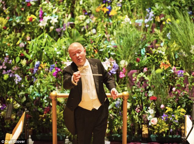 植物喜聽古典音樂?英皇家愛樂對(duì)“花”彈琴3小時(shí)