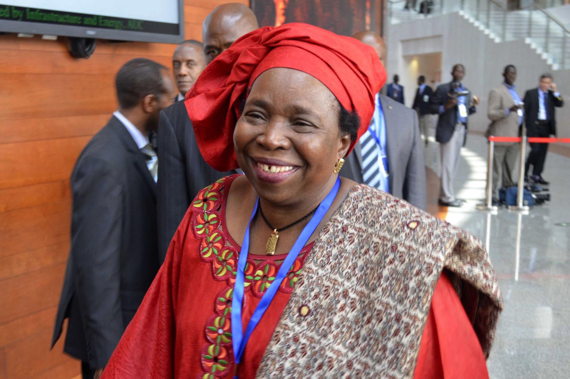 南非總統(tǒng)祖馬前妻當選非盟主席 專家稱其潑辣作風有助推動合作