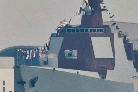 052D接近美軍伯克級