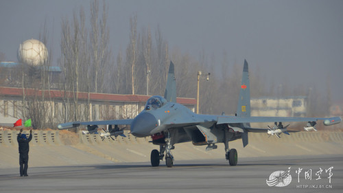 蘭空重型殲11掛俄制近距中距格斗導(dǎo)彈緊急出動