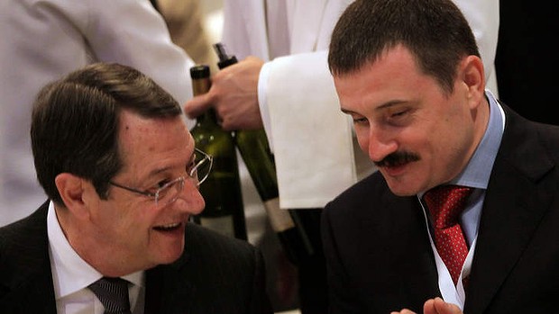 塞浦路斯新政撫慰俄羅斯:經(jīng)濟(jì)損失可換取國籍