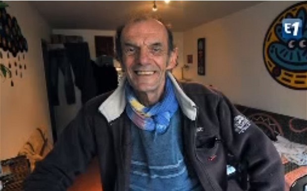 法國(guó)救護(hù)車司機(jī)突發(fā)心臟病 車上癌癥患者助其脫險(xiǎn)