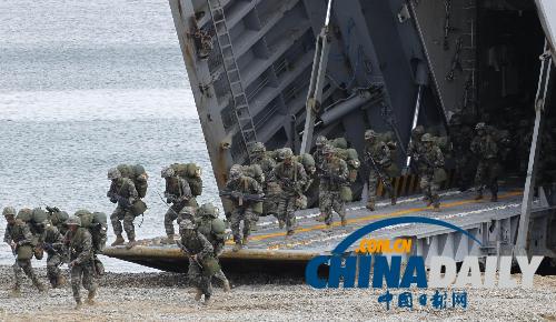 開城工業(yè)園區(qū)韓國人分批撤離 韓美再攜手軍演激朝