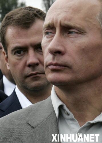 全能普京：上天下海還賣萌 克格勃時代善用“燕子”