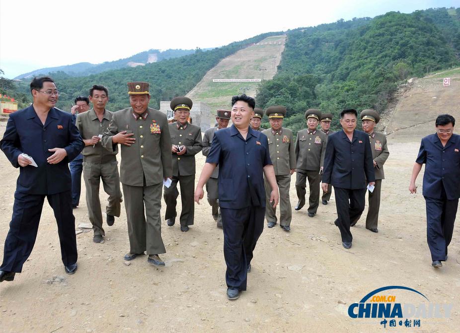 金正恩視察滑雪場工地 稱贊朝鮮軍民為斗士(組圖)