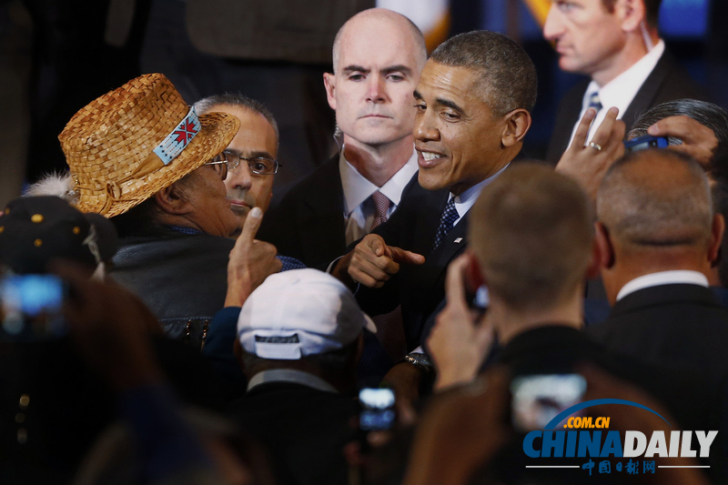 奧巴馬出席最大規(guī)模“部落會(huì)議” 與原住民熱情互動(dòng)(高清組圖)