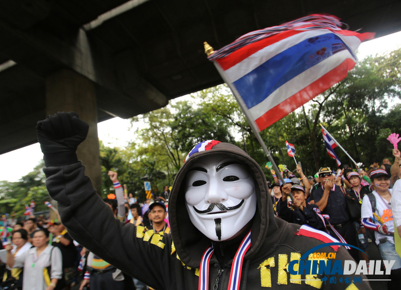 泰國反政府示威進(jìn)入第四天 英拉執(zhí)政受考驗