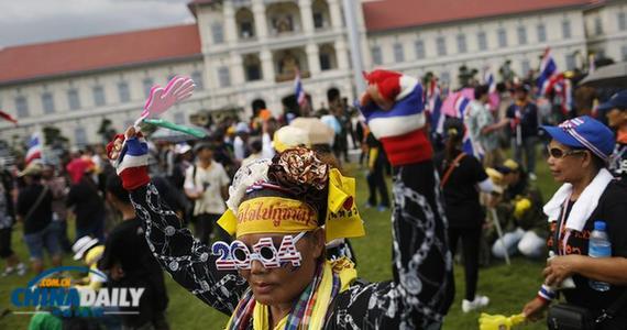 泰國(guó)示威者硬闖軍隊(duì)總部 已經(jīng)和平離開(kāi)