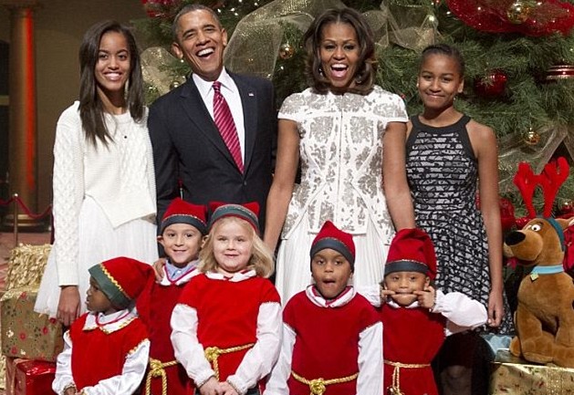 羅姆尼佩洛西人丁興旺 看看美國(guó)政要的圣誕全家福
