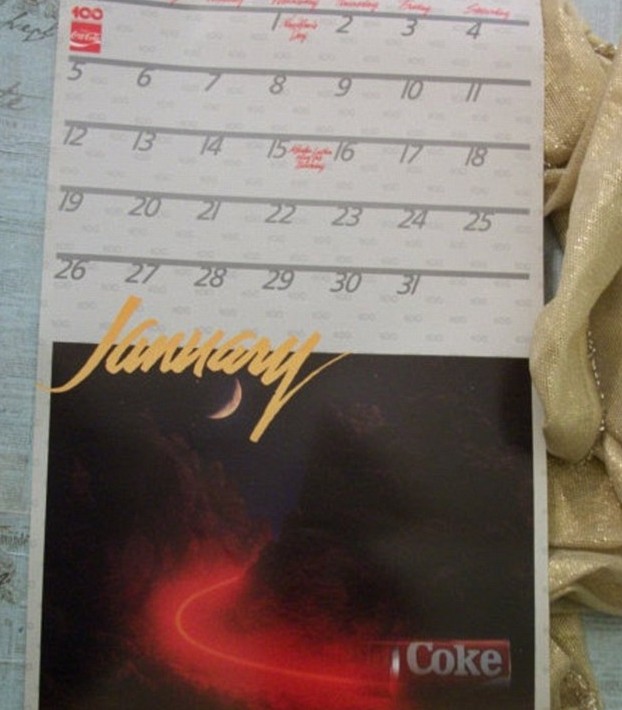 日期驚人一致!意公司發(fā)布1986年性感舊日歷