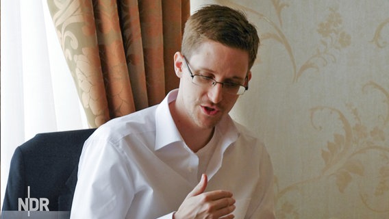 斯諾登首次在俄接受電視采訪(fǎng) 稱(chēng)所有機(jī)密文件已交媒體