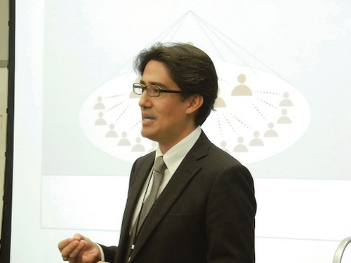 高起將美業(yè)界好評的獨創(chuàng)教練指導法率先引進中國