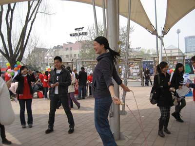 對(duì)外經(jīng)貿(mào)大學(xué)第13屆社團(tuán)文化節(jié)開幕