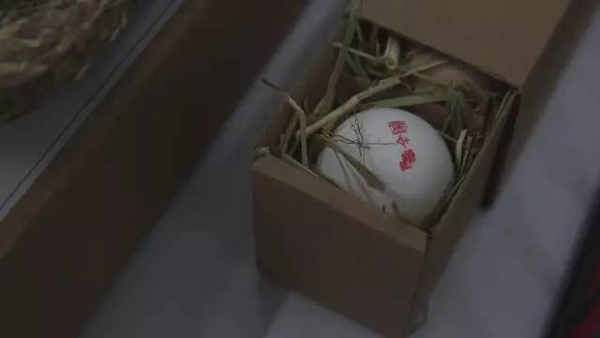 你的烤馕、野蜂蜜和土雞蛋到了?？瓷衬〈迦绾瓮孓D(zhuǎn)電商丨解碼中國