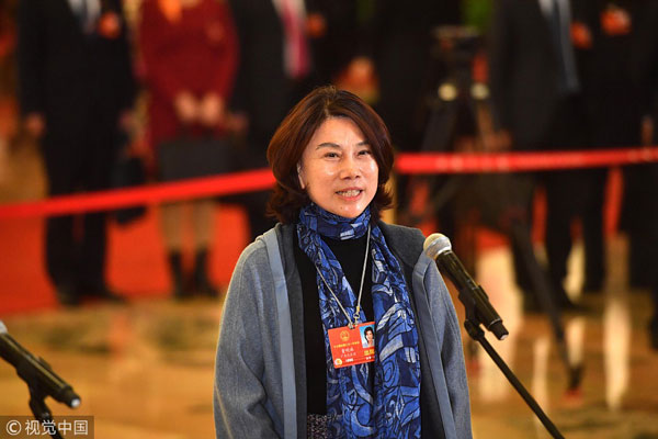 聚焦兩會：馬化騰、雷軍等企業(yè)大佬都說了啥?